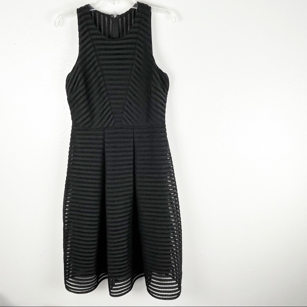 BELLE BADGLEY MISCHKA Classic Black Lined Pleated Sleeveless Dress Size 10 Gala